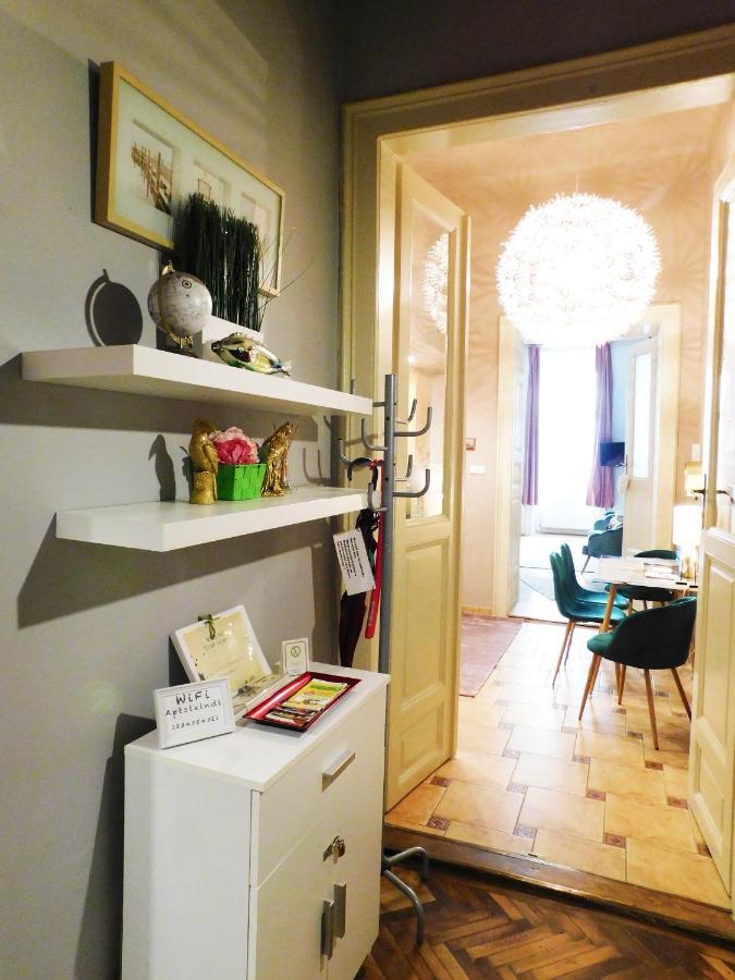 Wonder Deer Lux Apartment At The Parliament Self Check-In ブダペスト エクステリア 写真