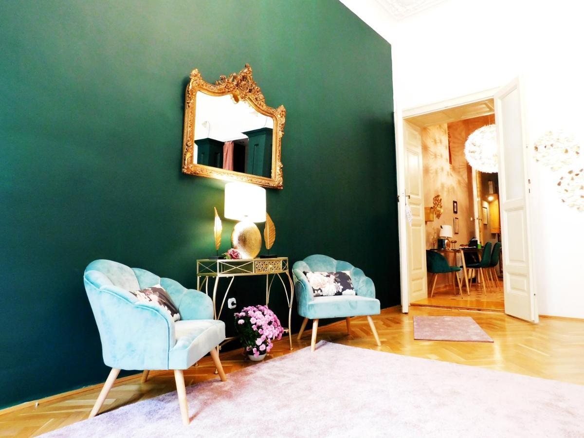 Wonder Deer Lux Apartment At The Parliament Self Check-In ブダペスト エクステリア 写真